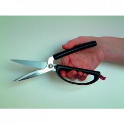 Self-Opening Scissors